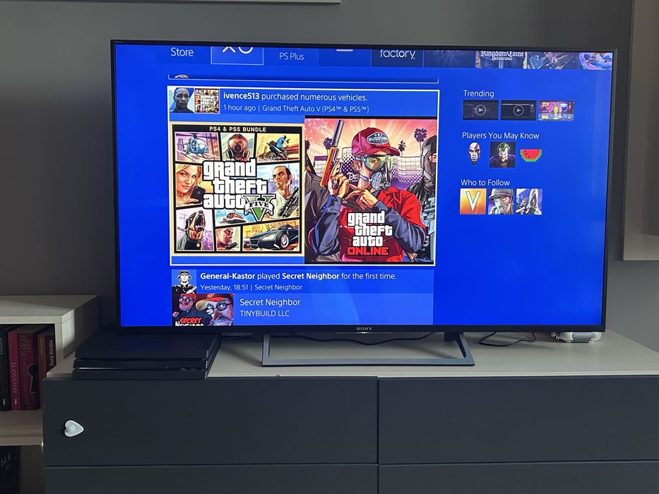 Playstation 4 Pro 1 TB / PS 4 Pro с два контролера и игри