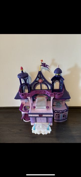 Vand castel muzical de fetite