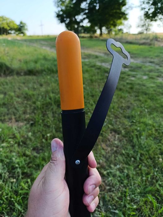 ГРАДИНАРИ ! Изкоренител за плевели FISKARS, Фискарс Плевел изкормвач !