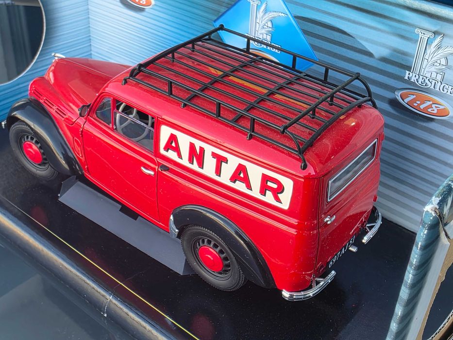 Macheta Auto 1/18 Solido Renault Juva 4 ANTAR