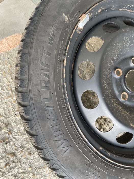 Зимни гуми с джанти 205/55/16