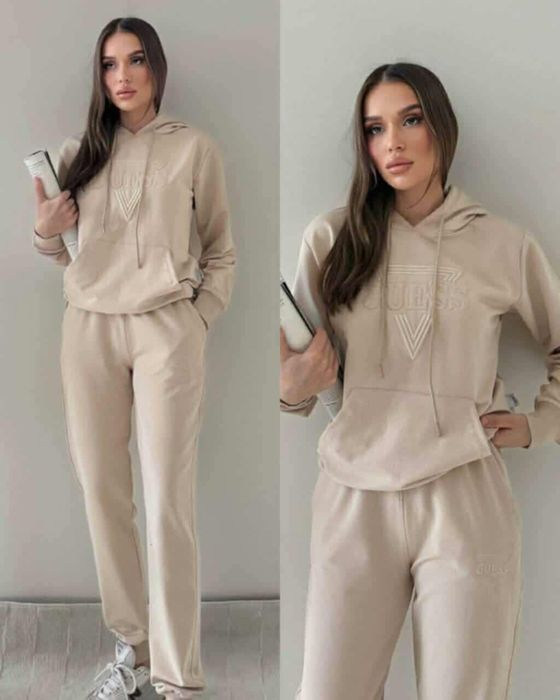 Дамски спортни екипи