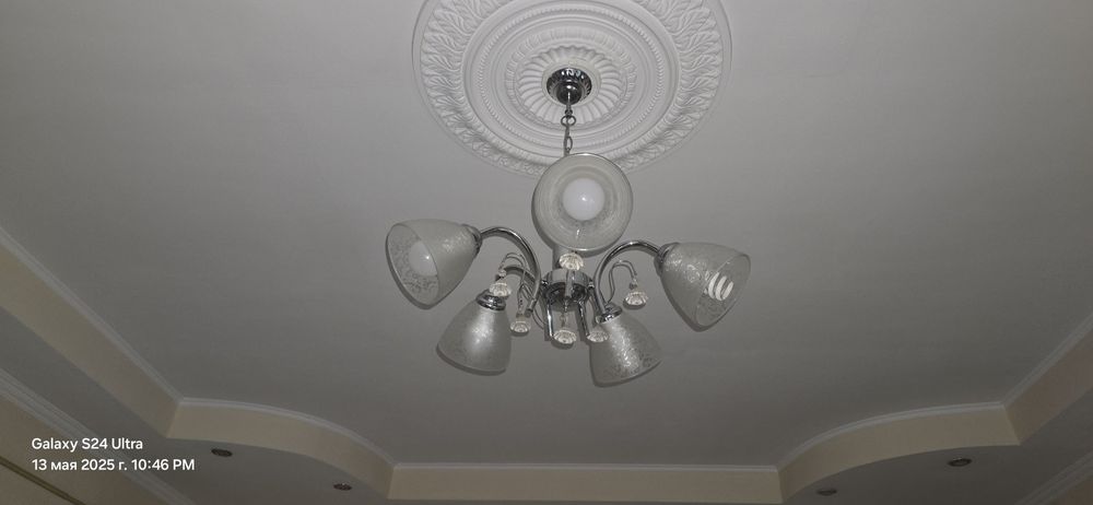 продам Люстры дёшево