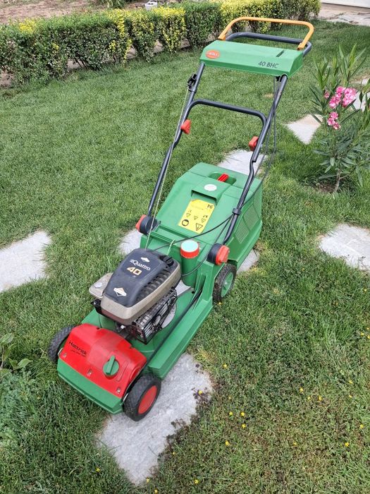 Бензинова косачка за трева