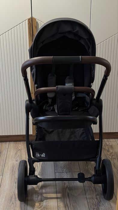 Продам детскую коляску 2в1