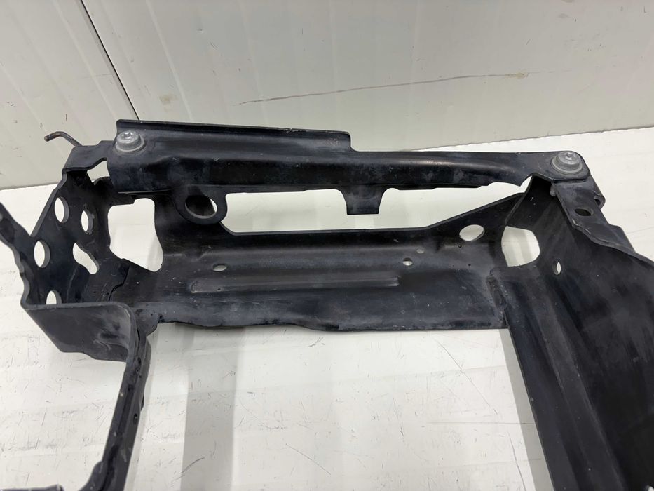 Дясна усилка броня Дясна стойка радиатор БМВ Г42 Г20 Г22 Г23 Г26 US