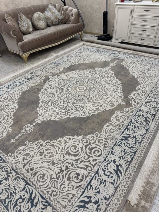 Продам уютный ковер 250х350