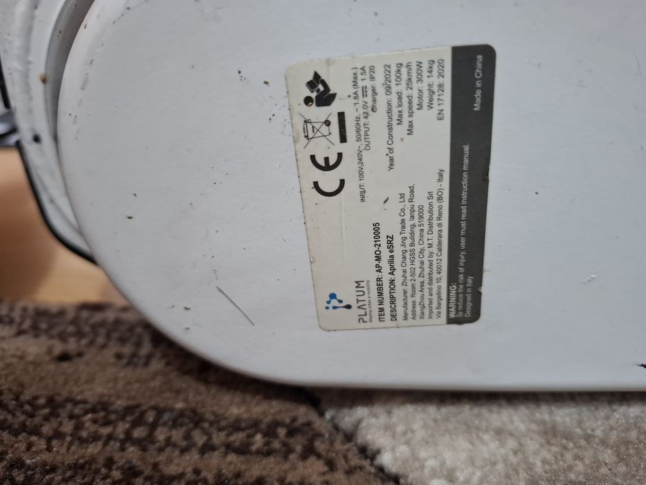 Vând trotineta electrica Aprilia