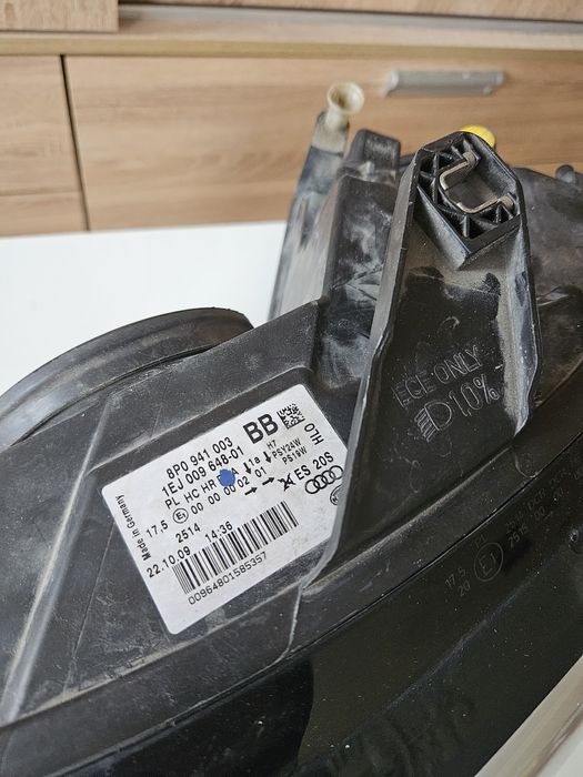 Audi A3 8P фейслифт 2008–2012 фарове – TYC, нови, комплект