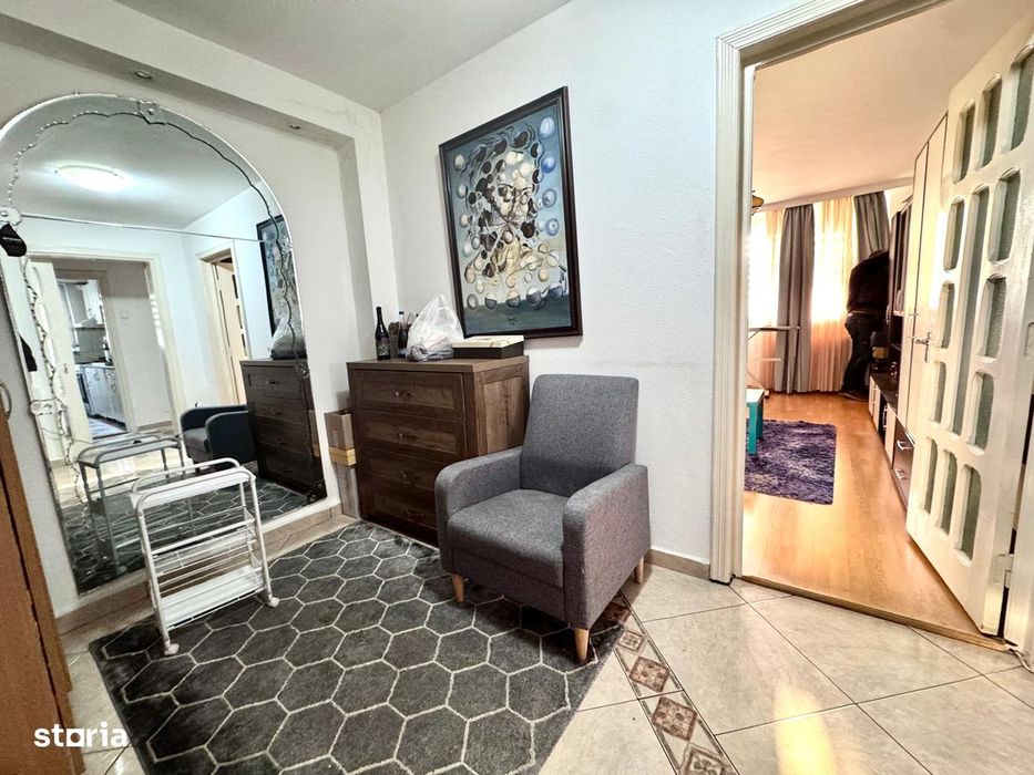 Apartament 3 camere decomandat, mobilat, Orizont stradal,