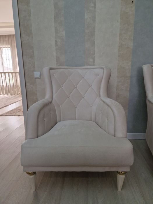 Кресло в кол-ве 2 штук