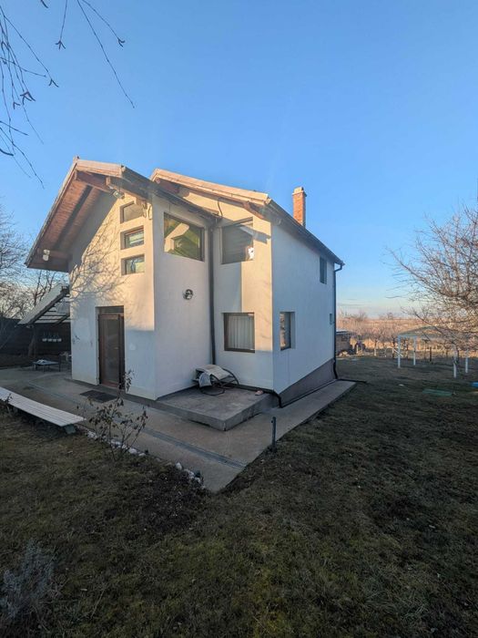 Casa cu livadă și povești: în sfârșit, „acasă”