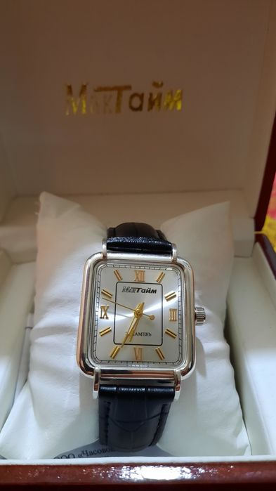 Новый серебряные часы мактайм паспорт каропка документы в комплекте