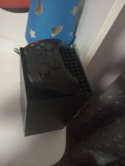 Xbox seria x in stare foarte buna