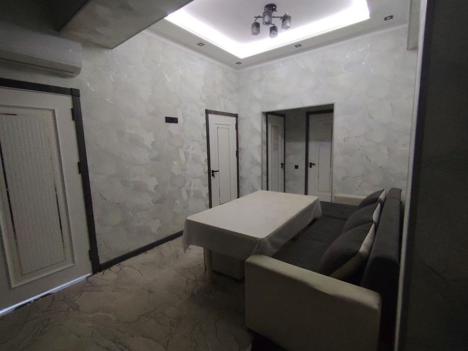 Yashnobod Do'stlik metro