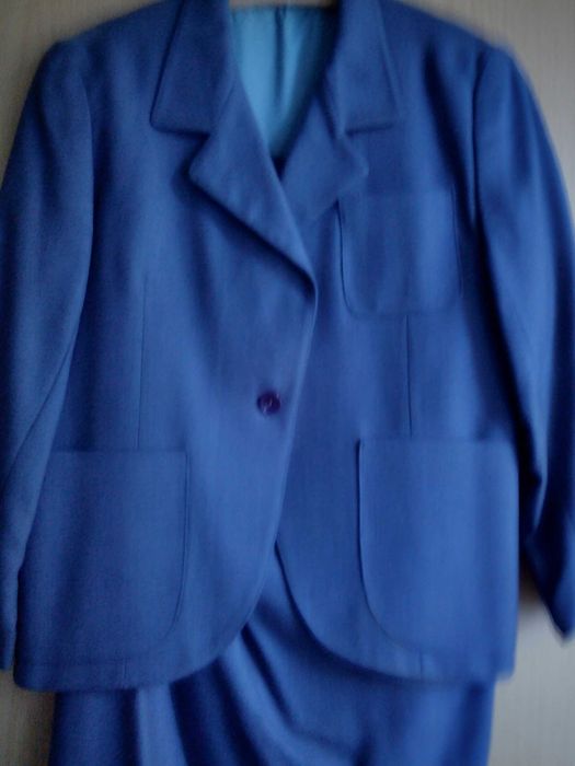 продавам дамски шлифери, сака, костюми, манто, елеци