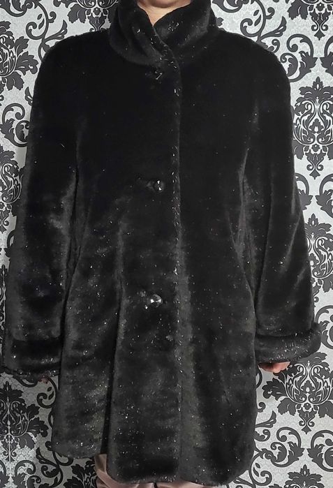 Palton din blană sintetică