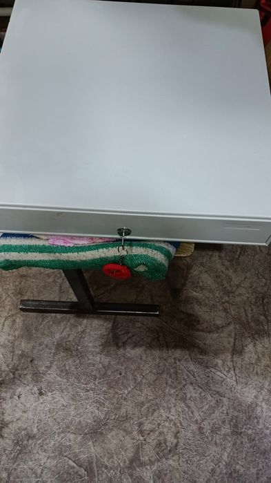 Кассовый ящик для денег.