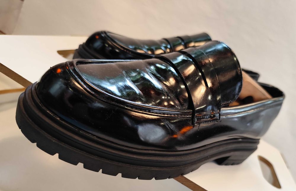 Pantofi loafer penny 41.5 42 Lav Artigianale piele lucioasa negru
