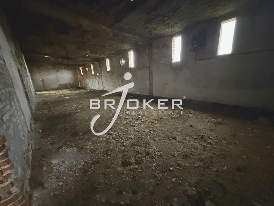 Пром. помещение в Хасково, област-с.Конуш