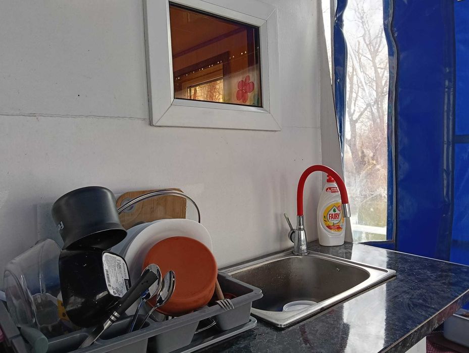 Navă de agrement puntată