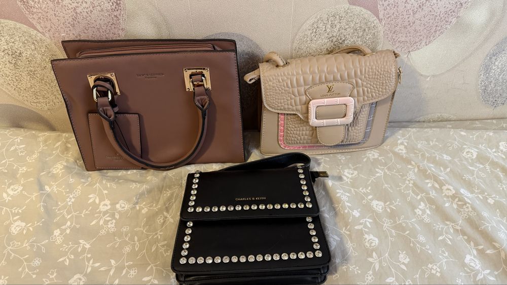 Продаю женские сумки