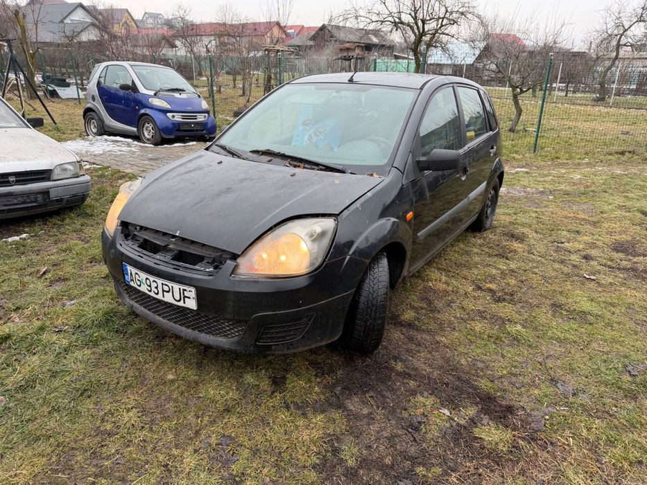 Ford fiesta 1.3  funcțional / pentru piese / voutcher sau cupon rabla / dezmembrare / de dezmembrat / accesorii