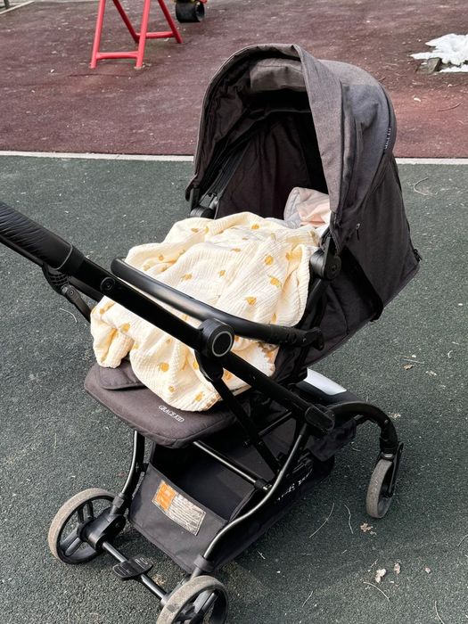 Коляска в хорошем состоянии