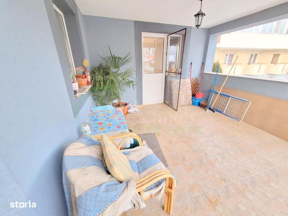Casa moderna P+1 in Magura,  teren 421 mp, la 10-12 min de Bacau