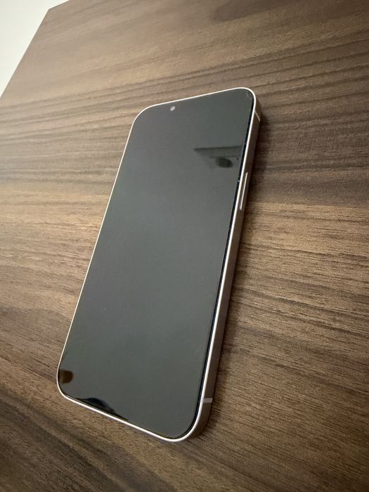 Iphone 14 purple