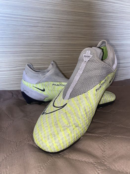 Бутонки Nike Phantom