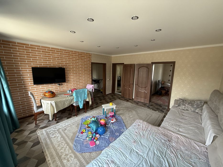 Хороший уютный дом