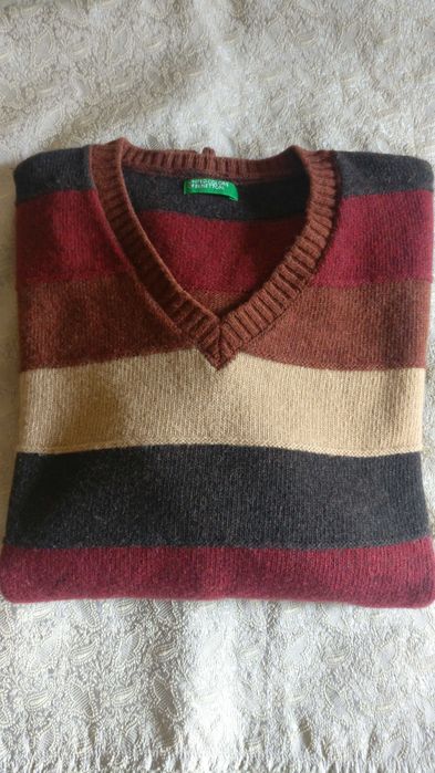 Вълнен  пуловер  Benetton