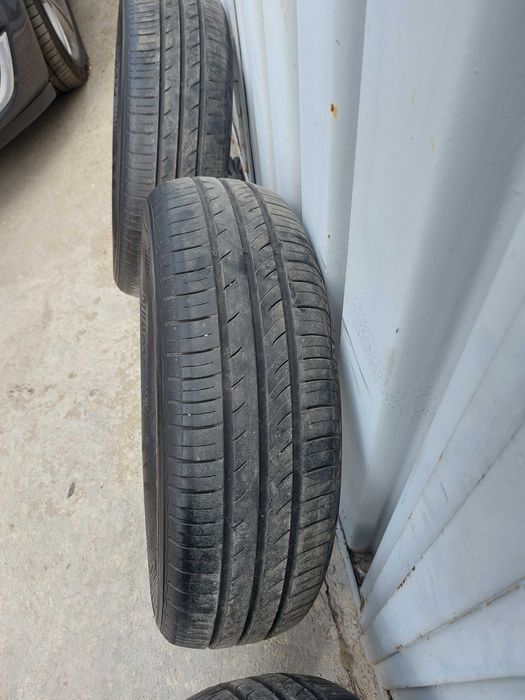 Set anvelope Kumho Ecowing 195 / 60 / R16 Dot 2022
