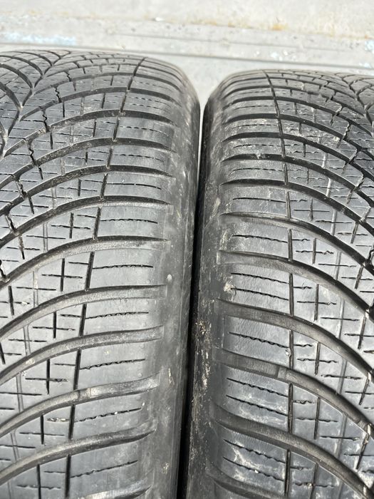 2 бр. всесезонни гуми 225/55/17 GoodYear DOT 2721 7 mm