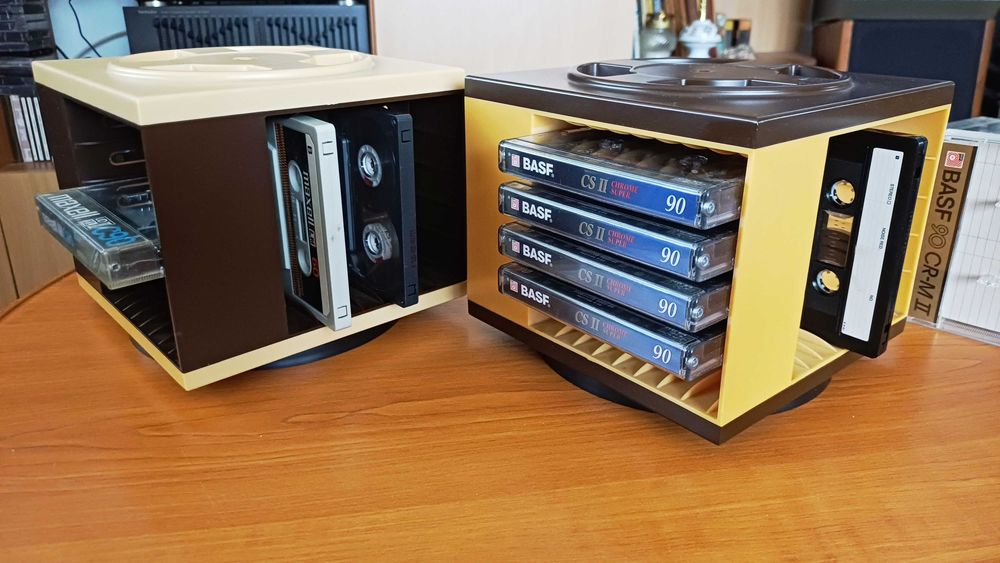 Suport casete audio, 2 buc. REZERVAT