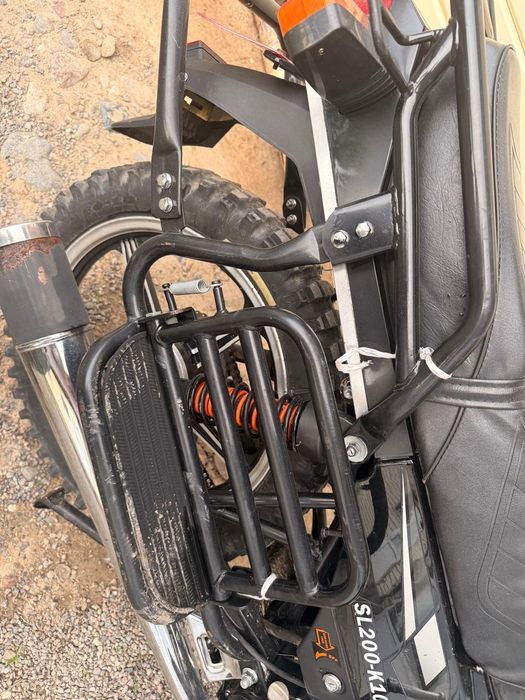 Мотоцикл 200 кубовый