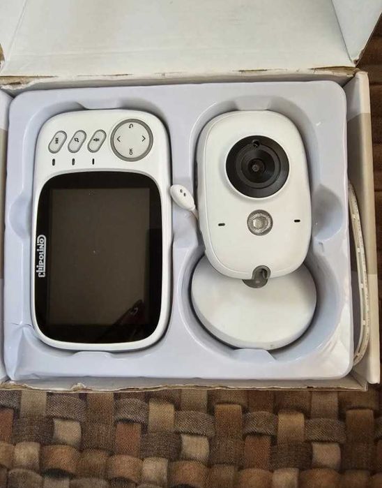 Бебефон с видео CHIPOLINO