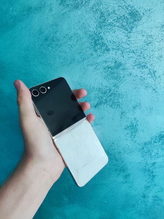 Samsung Flip 5 256