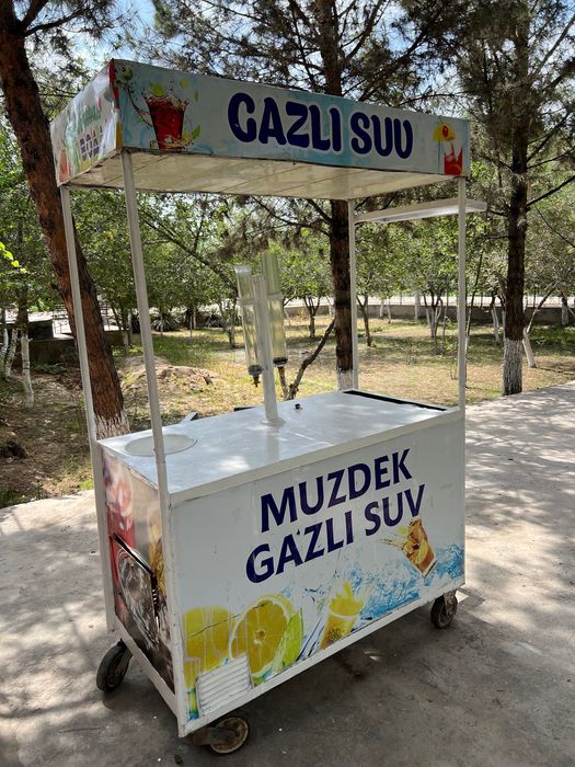 Gazvoda aparat ishlab turibdi,yaxshi holatda.