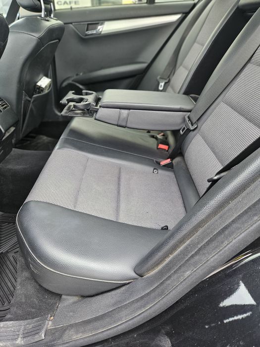 Mercedes C320 CDI 2008 Variante +/-