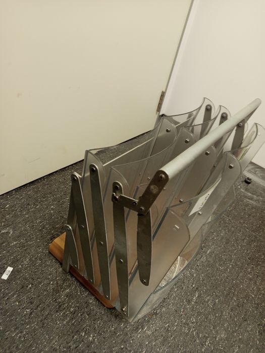 Продам наполые буклетницы