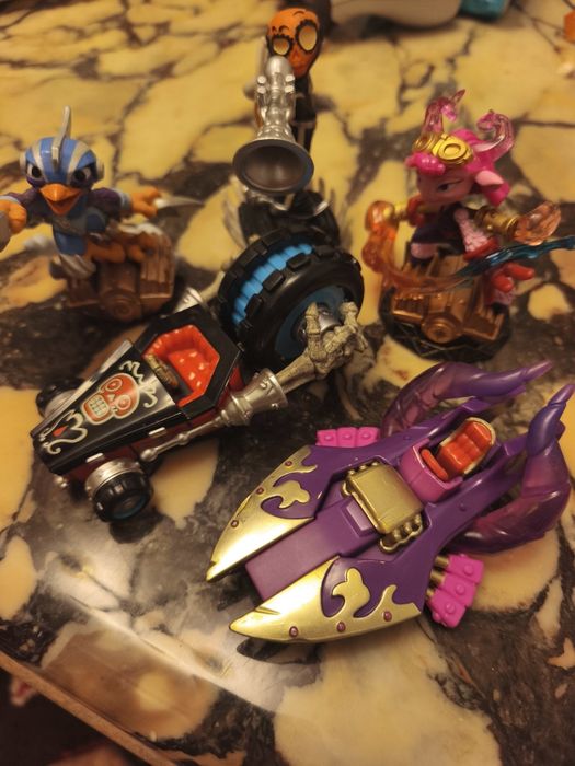 5 figurine skylanders
