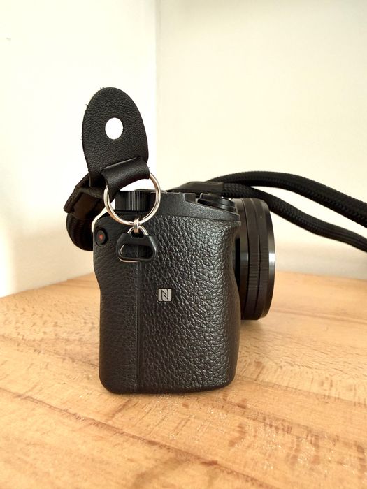 Sony A6400 + обектив sony 16-50