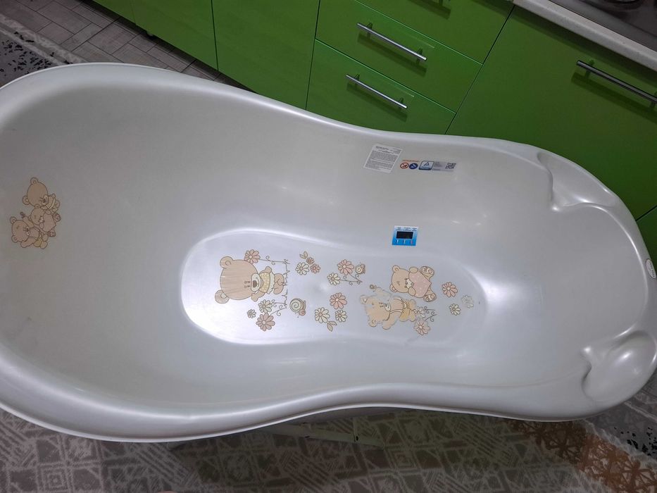 Срочно продам ванночку