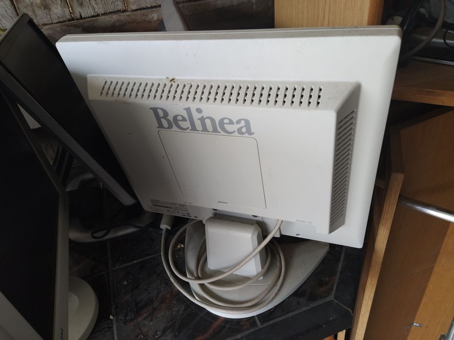 Monitor belinea cu boxe 17'TRANSPORT GRATUIT