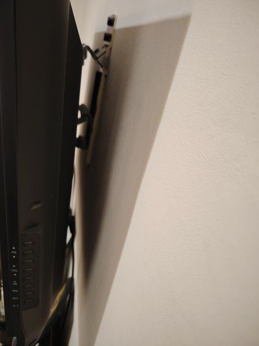 ТВ LG и тв масичка