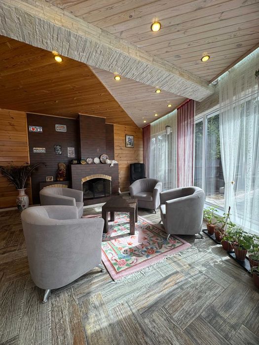 Продам Шикарный дом Тепличное