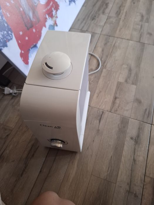 Vand umidificator si purificator de aer cu ioni