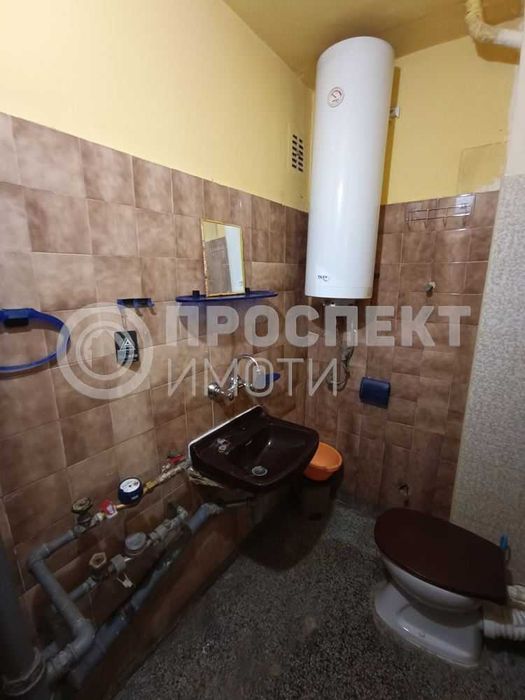 Продава се Двустаен апартамент в Пловдив, Център - 68 кв.м за 2187 €/кв.м - Снимка #6